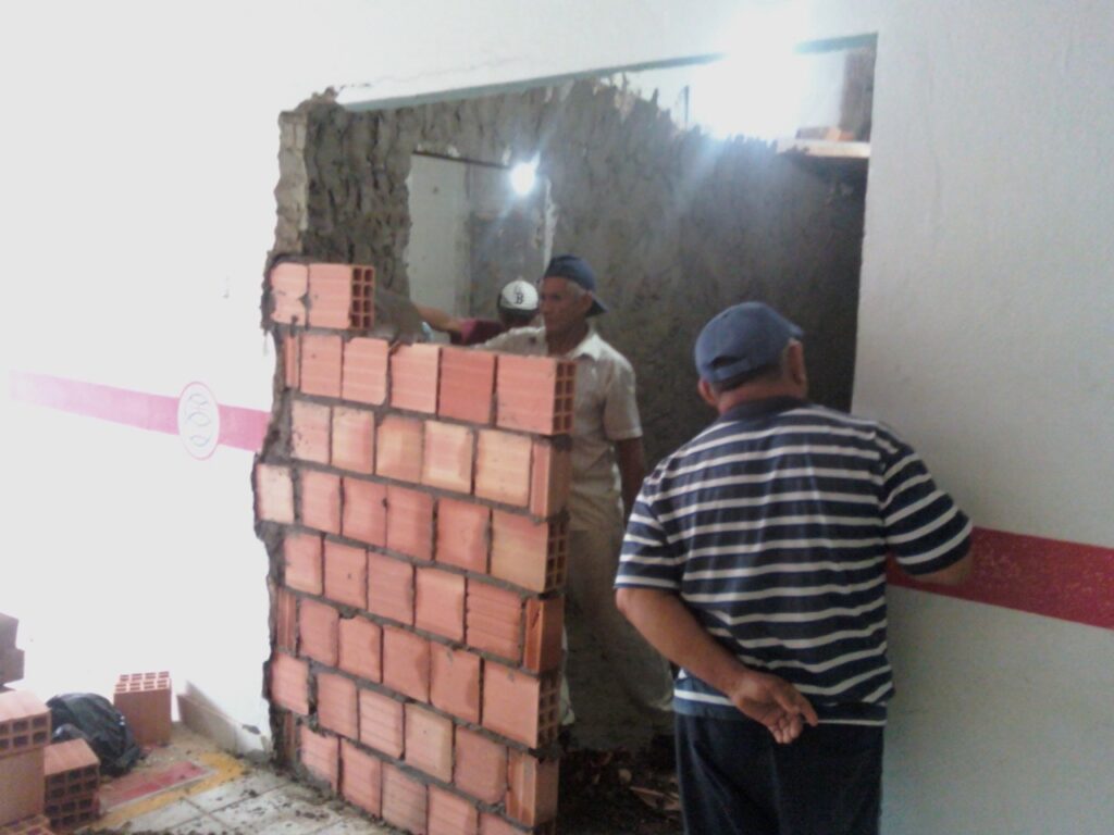 Construções